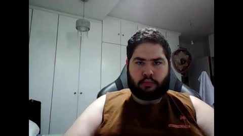 embarrassed_str8_3incher online show from October 2025 07:25:02 PM