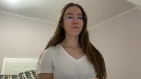 Alina online show from April 2026 07:58:02 PM