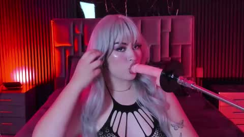 Ember Velvet online show from March 2026 04:09:01 AM