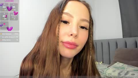 Snapshot of emelia_fox chatting on December 2024 01:47:01 AM Emmy the sly little fox HTP is open an unforgettable show awaits you. I undress in private online show from December 2024 01:47:01 AM