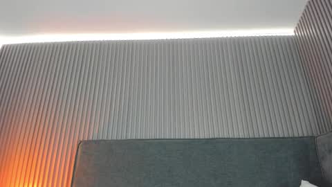 emelie_89 online show from November 2025 11:35:01 AM