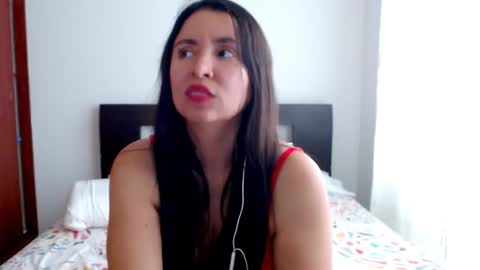 emely_sexx online show from October 2025 06:04:01 PM