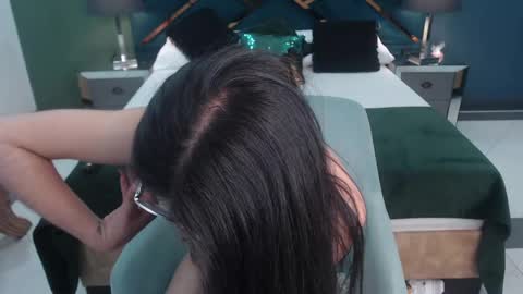 Snapshot of emerald_gh chatting on February 2025 01:01:01 PM Danna online show from February 2025 01:01:01 PM