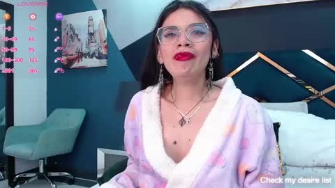 Snapshot of emerald_gh chatting on March 2025 09:58:02 AM Danna online show from March 2025 09:58:02 AM