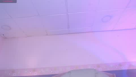 Snapshot of emerald_gh chatting on September 2025 10:46:01 PM Danna online show from September 2025 10:46:01 PM