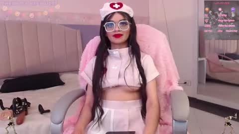 Snapshot of emerald_gh chatting on October 2025 01:39:02 AM Danna online show from October 2025 01:39:02 AM