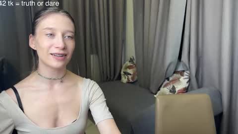 emi__ly online show from March 2026 03:29:02 PM