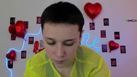 Snapshot of emi_fade chatting on February 2026 10:11:02 AM emi_fade online show from February 2026 10:11:02 AM