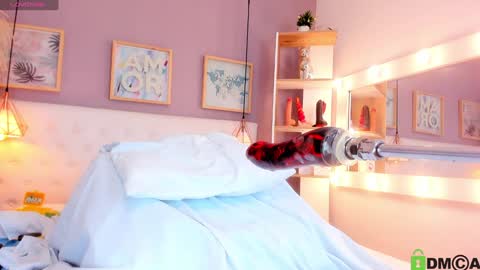 Emily Sarai online show from February 2025 11:58:02 PM