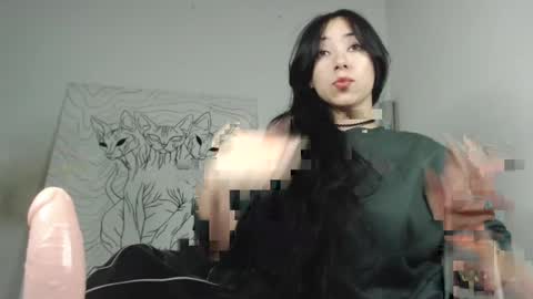 Snapshot of emiantonella_ chatting on May 2026 01:22:02 AM Antonella online show from May 2026 01:22:02 AM