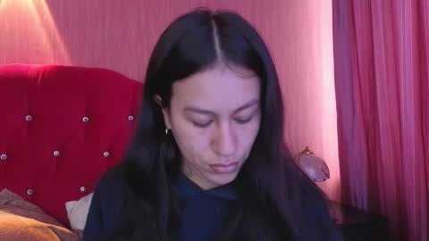 Emilia Gomez online show from November 2025 01:01:02 PM