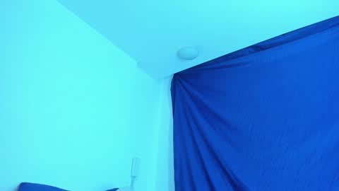 Emi online show from January 2025 06:52:01 PM