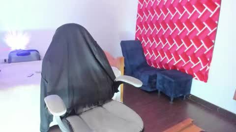 Emi online show from March 2026 01:35:02 AM