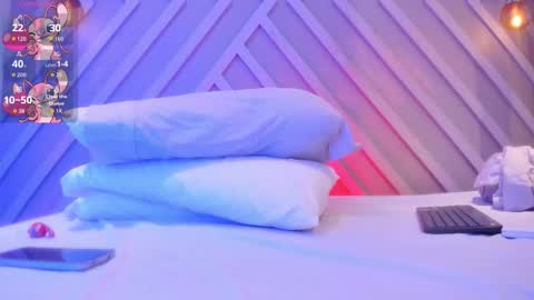 Snapshot of emiily_monroe chatting on November 2025 10:37:01 AM Emily online show from November 2025 10:37:01 AM