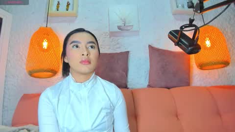 Emily online show from September 2025 12:05:02 PM