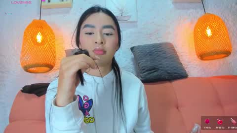 Emily online show from September 2025 12:07:01 PM