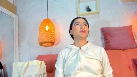 Emily online show from November 2025 12:04:01 PM