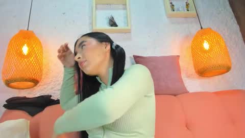 Emily online show from November 2025 12:05:02 PM