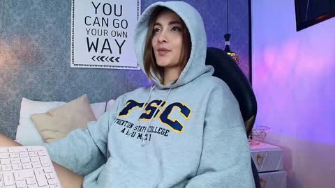 Emily online show from January 2025 06:55:02 PM