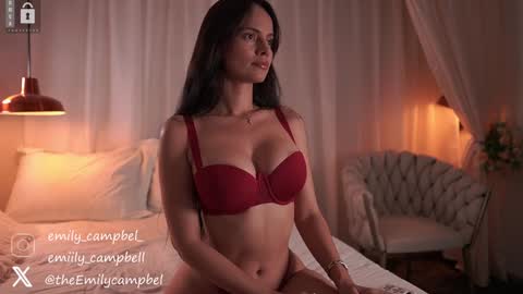 Snapshot of emiilycampbell chatting on January 2025 01:13:01 AM Emily Campbell online show from January 2025 01:13:01 AM