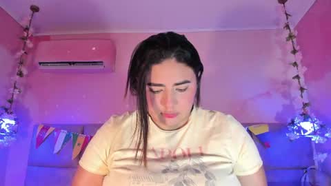 Emiily Grace online show from July 2026 11:47:01 AM