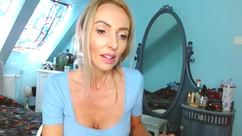 Emila online show from April 2026 10:50:01 AM