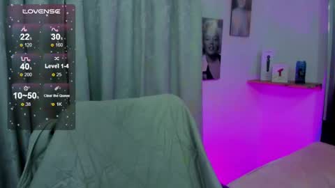 emilayton_ online show from February 2025 03:22:01 AM