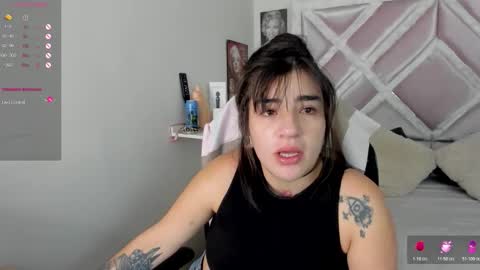 emilayton_ online show from February 2026 08:46:02 PM