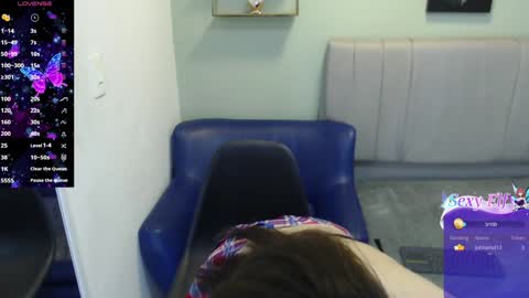 Emilee online show from February 2025 01:44:01 PM