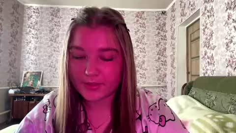 Milena online show from July 2026 07:17:01 AM