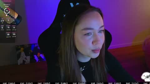 Emili online show from April 2026 09:32:02 AM