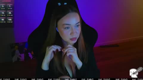 Emili online show from May 2026 09:38:01 AM