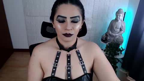 POWERFULL GODDESS EMILI online show from June 2026 05:27:01 PM