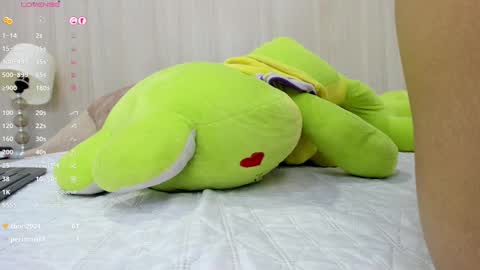 Emili Lenus online show from February 2025 02:23:01 PM