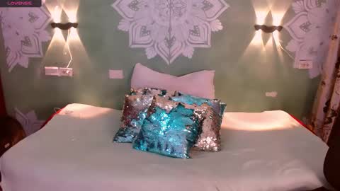 Emili roux online show from January 2025 10:01:01 PM