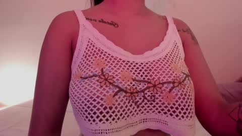 Emilia Big Boobs online show from January 2025 01:09:02 AM