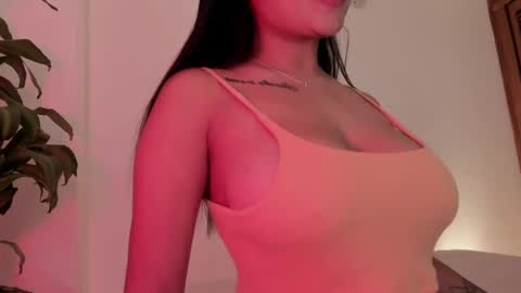 Emilia Big Boobs online show from March 2025 06:12:01 PM