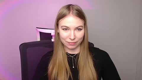 Emilia online show from February 2025 09:11:01 AM