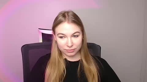 Emilia online show from February 2025 09:05:02 AM