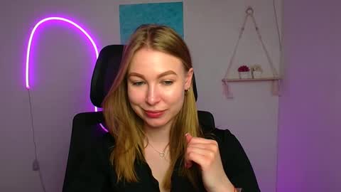 Emilia online show from April 2026 11:32:01 AM