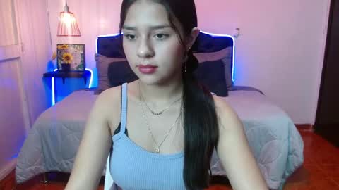 Emilia online show from November 2025 04:00:02 AM