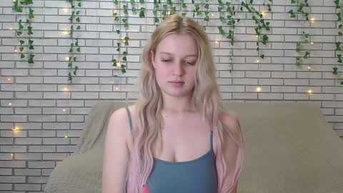 Amili online show from December 2024 10:50:02 AM