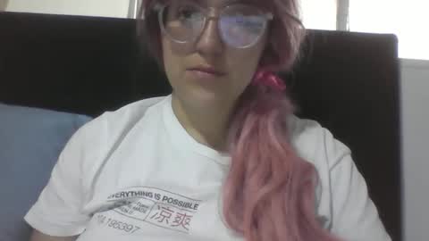 emiliahoney online show from January 2026 02:21:01 PM