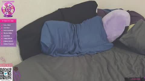 emilie foxx online show from December 2024 03:09:01 AM