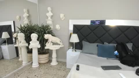 Emilio online show from December 2025 09:47:02 AM