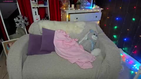 Emiliya online show from January 2025 01:17:01 AM