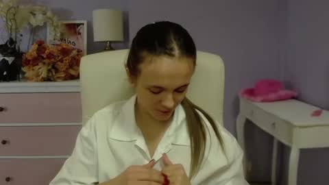 Emilly online show from January 2025 11:02:02 AM