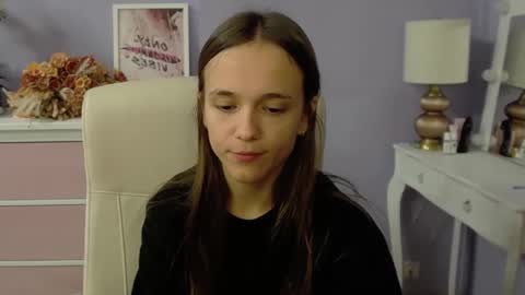 Emilly online show from September 2025 06:38:01 AM