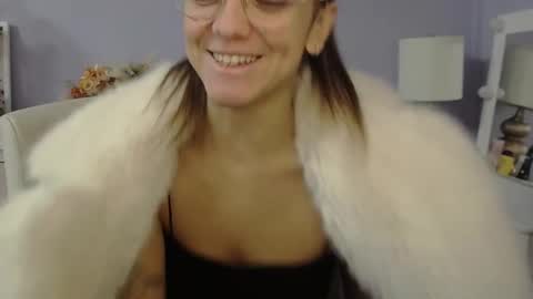 Emilly online show from January 2026 08:08:02 AM