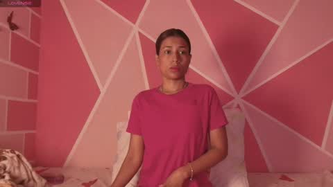 emilly_smiithh online show from December 2025 09:03:02 AM